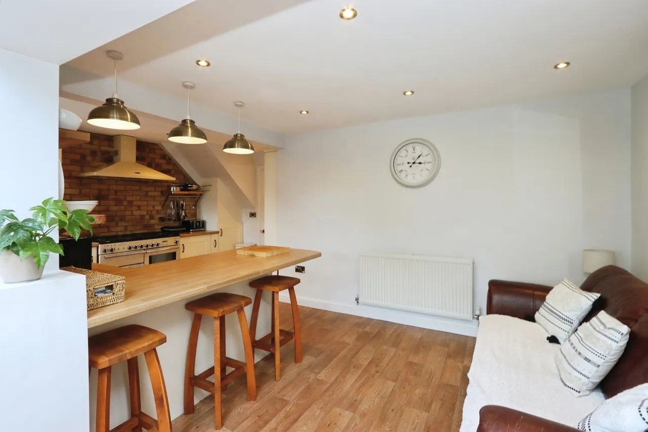 Dewhill Avenue, Whiston, Rotherham, South Yorkshire, S60, photo 6