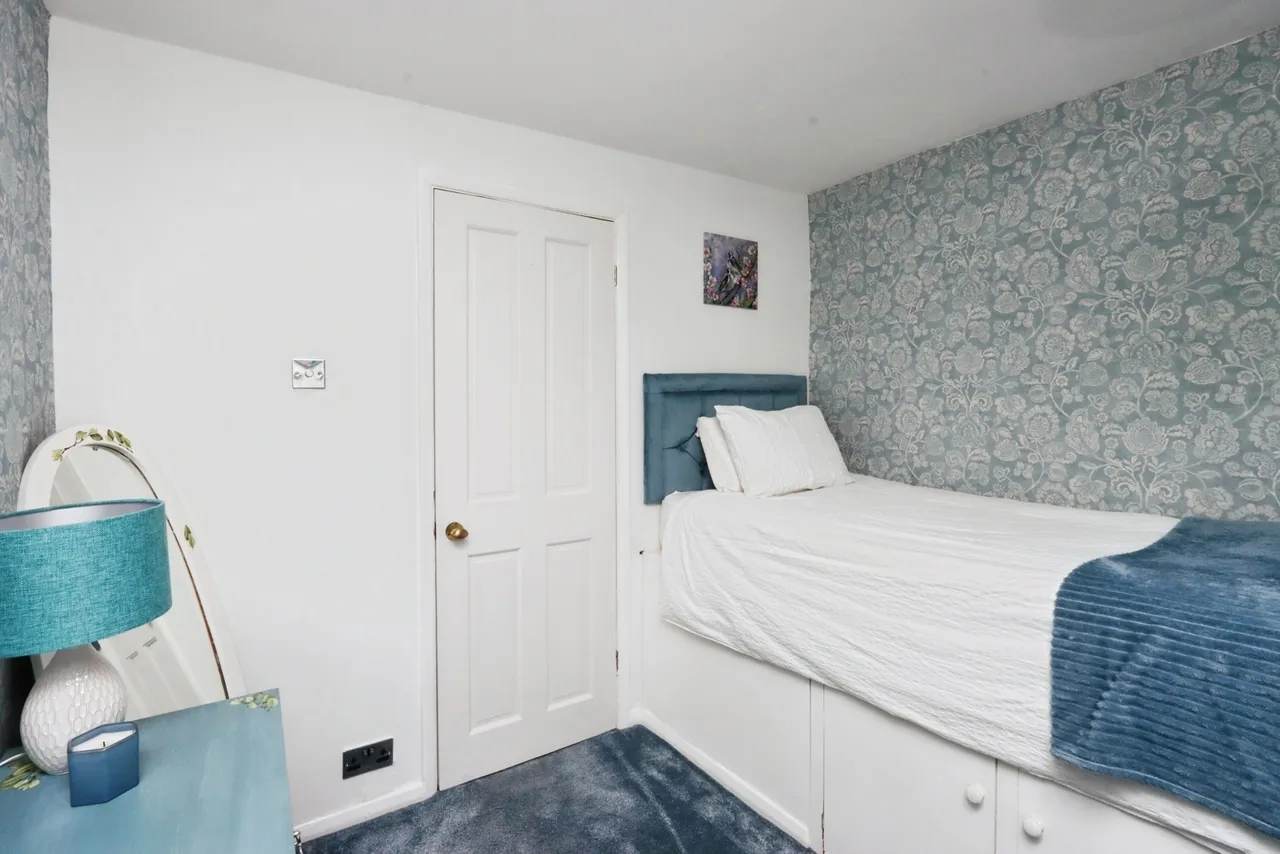 Dewhill Avenue, Whiston, Rotherham, South Yorkshire, S60, photo 25