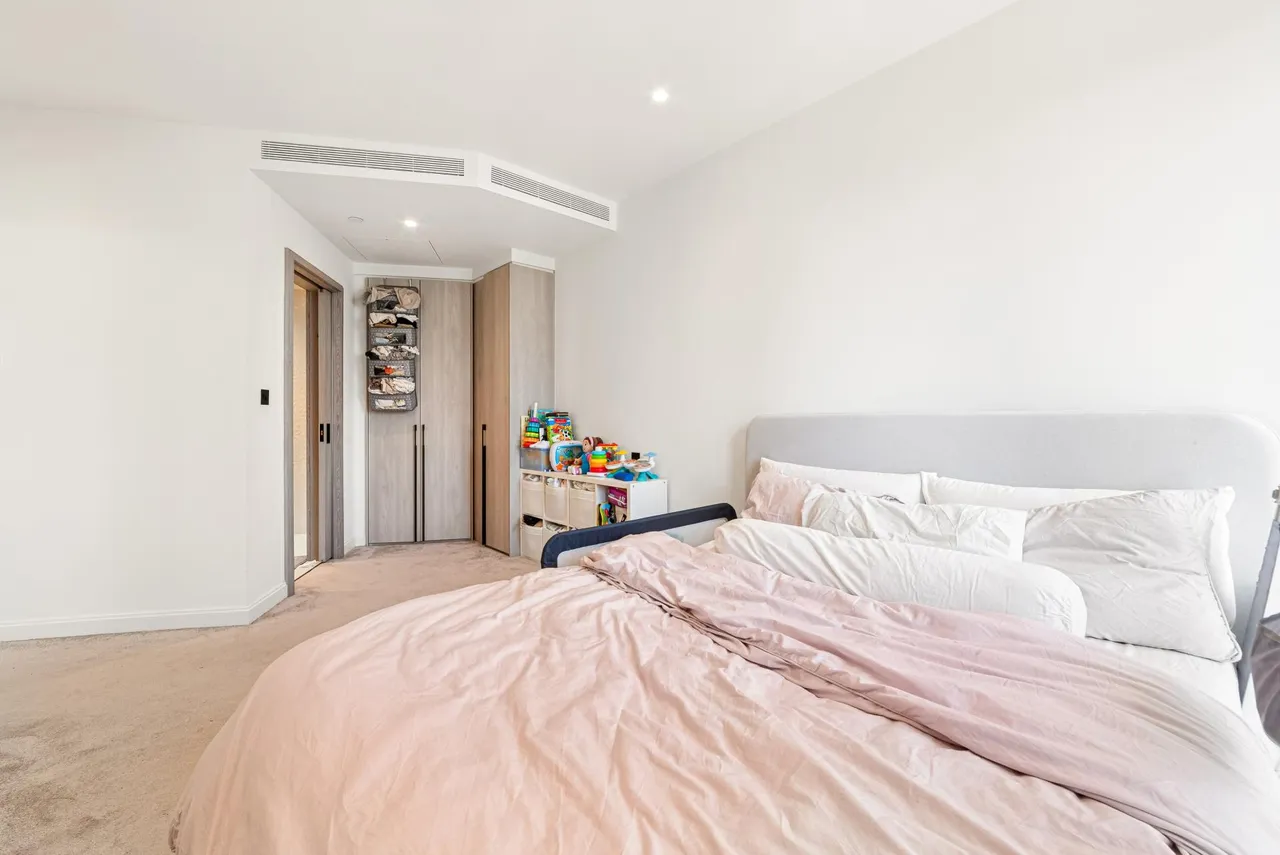 Marsh Wal, E22, photo 9