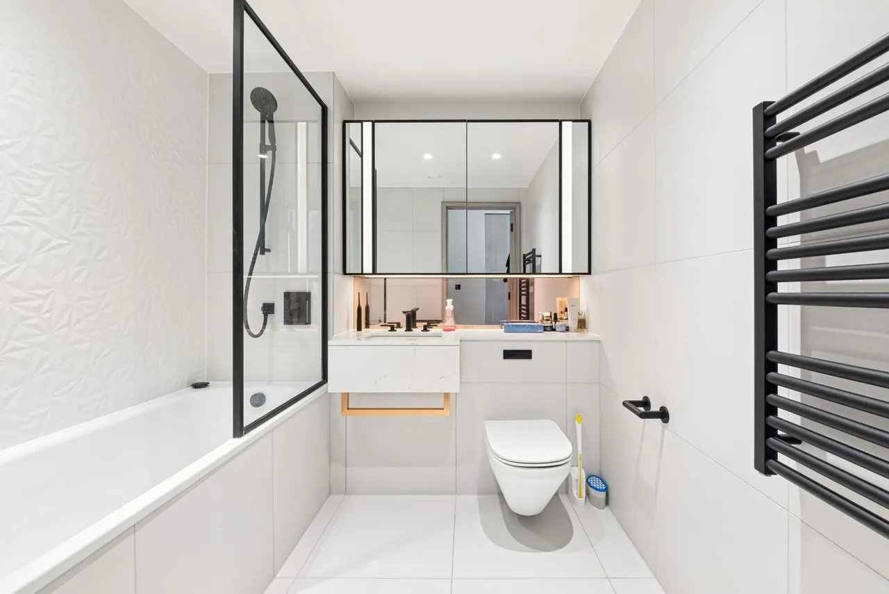 Marsh Wal, E22, photo 11