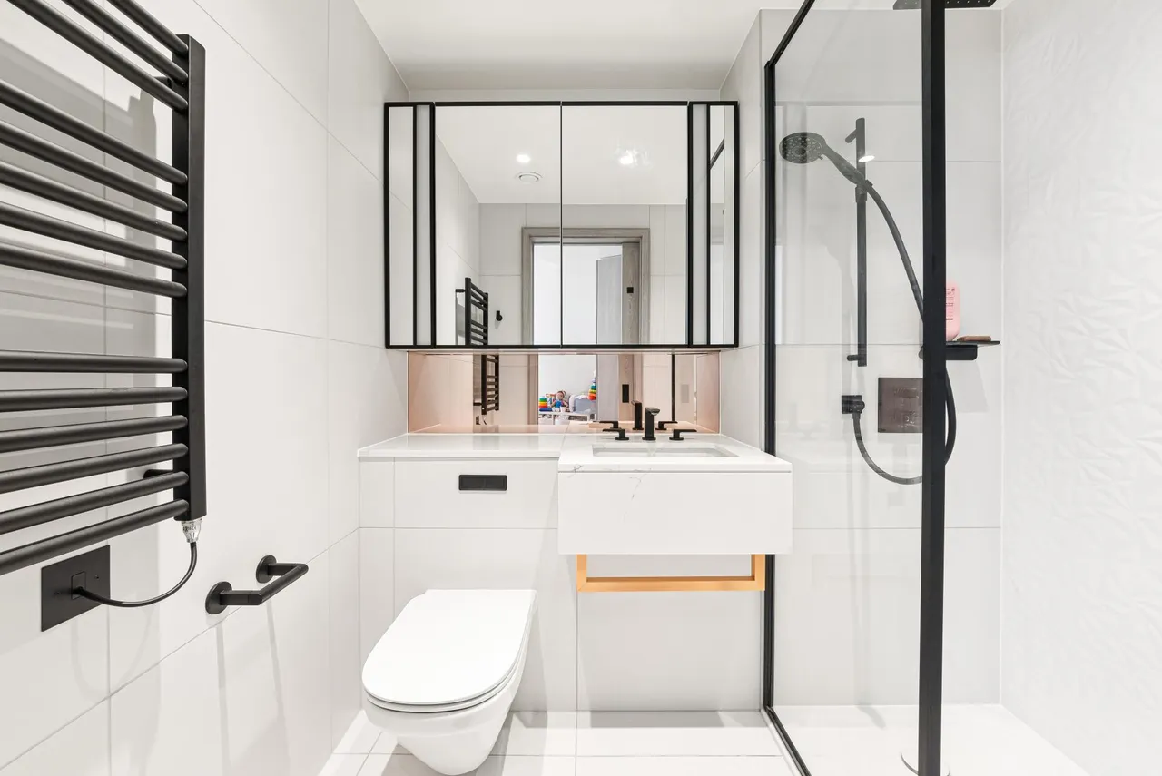 Marsh Wal, E22, photo 12