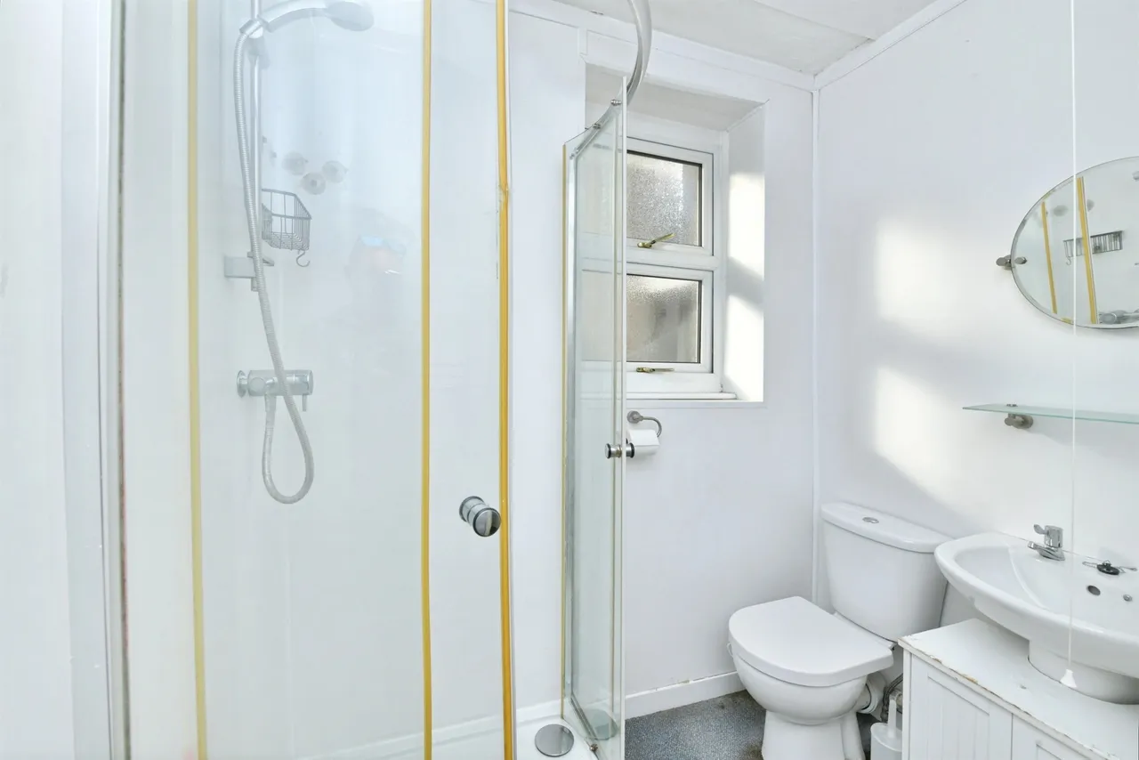 St. Levan Road, Plymouth, photo 10