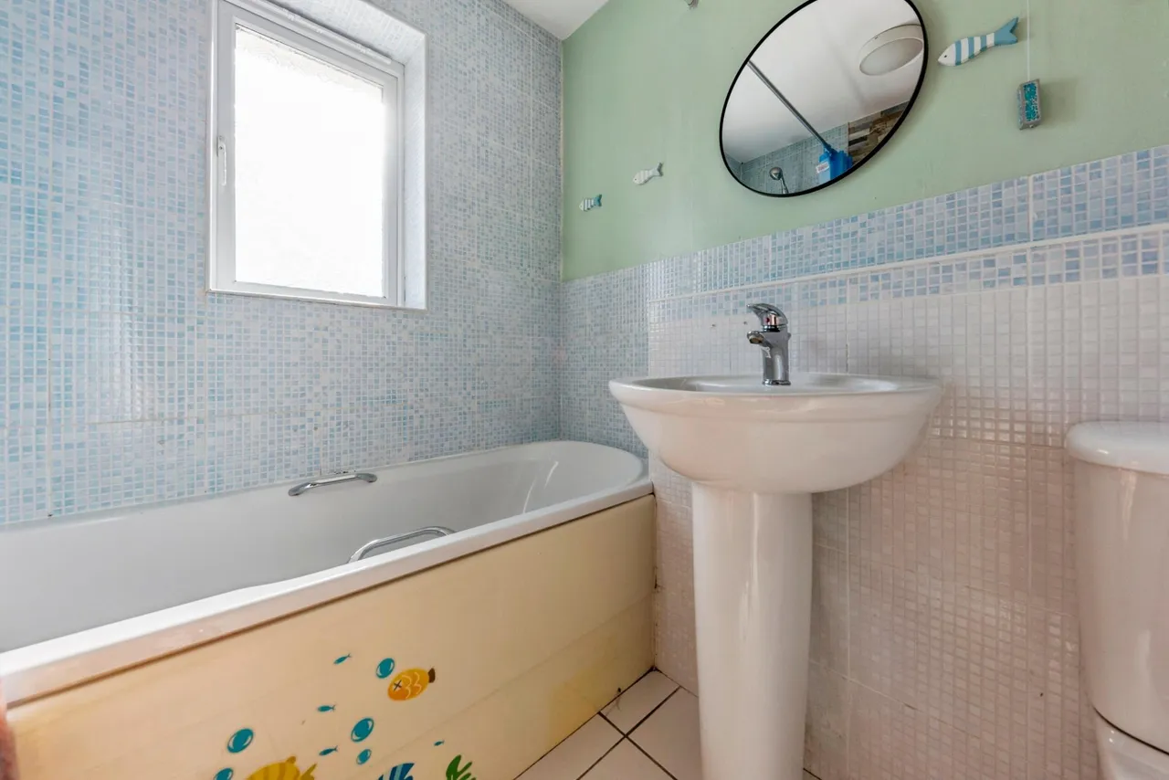 Broughton Drive, Newark, NG24, photo 11