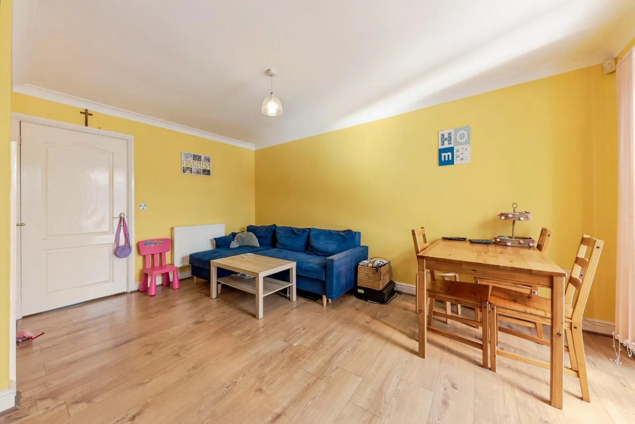 Broughton Drive, Newark, NG24, photo 3