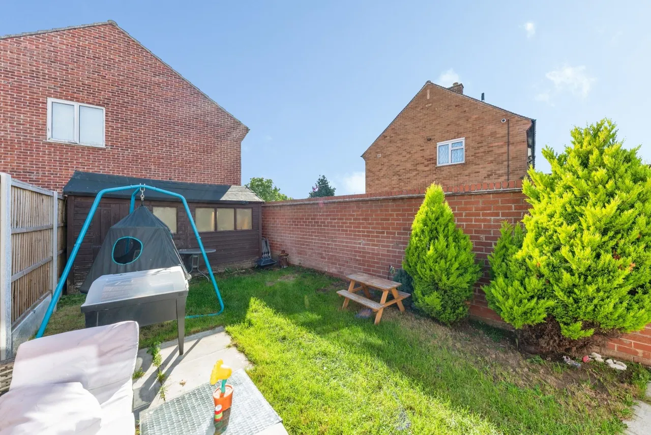 Broughton Drive, Newark, NG24, photo 13