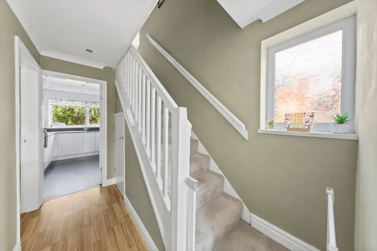 Woolton Close, Ashton-In-Makerfield, Wigan, WN4 0LT, photo 3