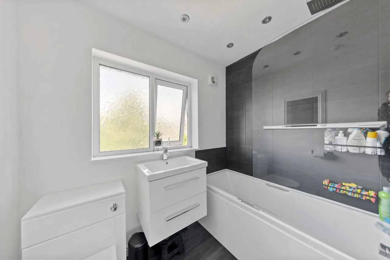 Woolton Close, Ashton-In-Makerfield, Wigan, WN4 0LT, photo 15