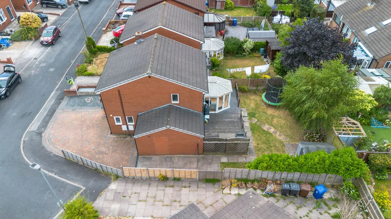 Woolton Close, Ashton-In-Makerfield, Wigan, WN4 0LT, photo 2