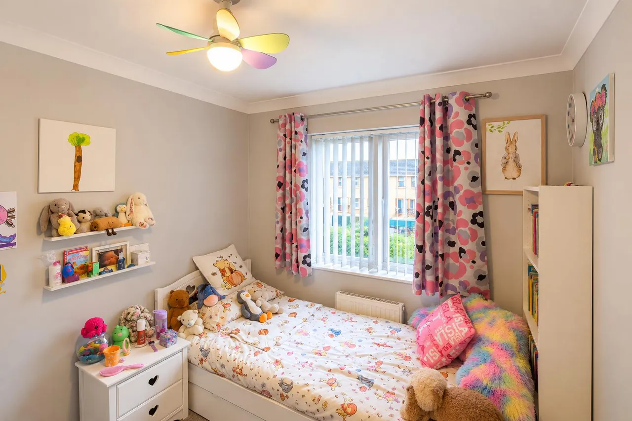 Redberry Avenue, Heckmondwike, WF16, photo 9
