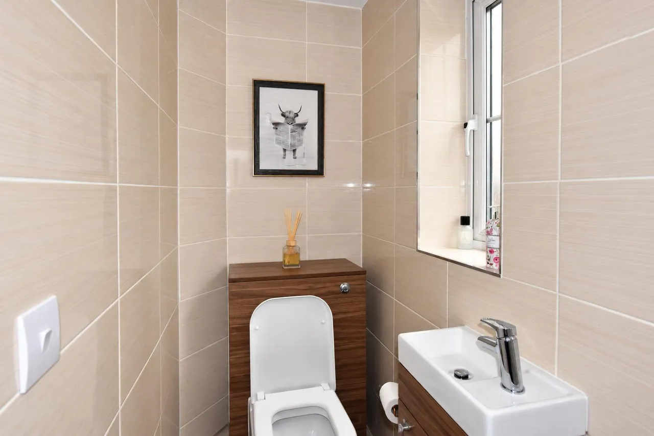 Redberry Avenue, Heckmondwike, WF16, photo 7