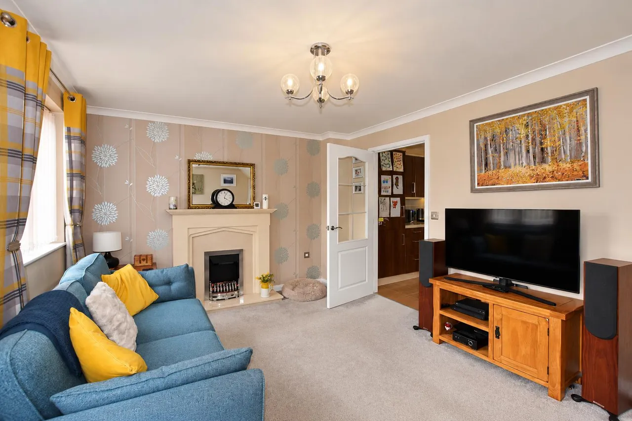 Redberry Avenue, Heckmondwike, WF16, photo 5