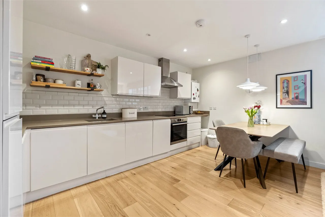 Athelstan Place, Twickenham, TW2 6AY, photo 2