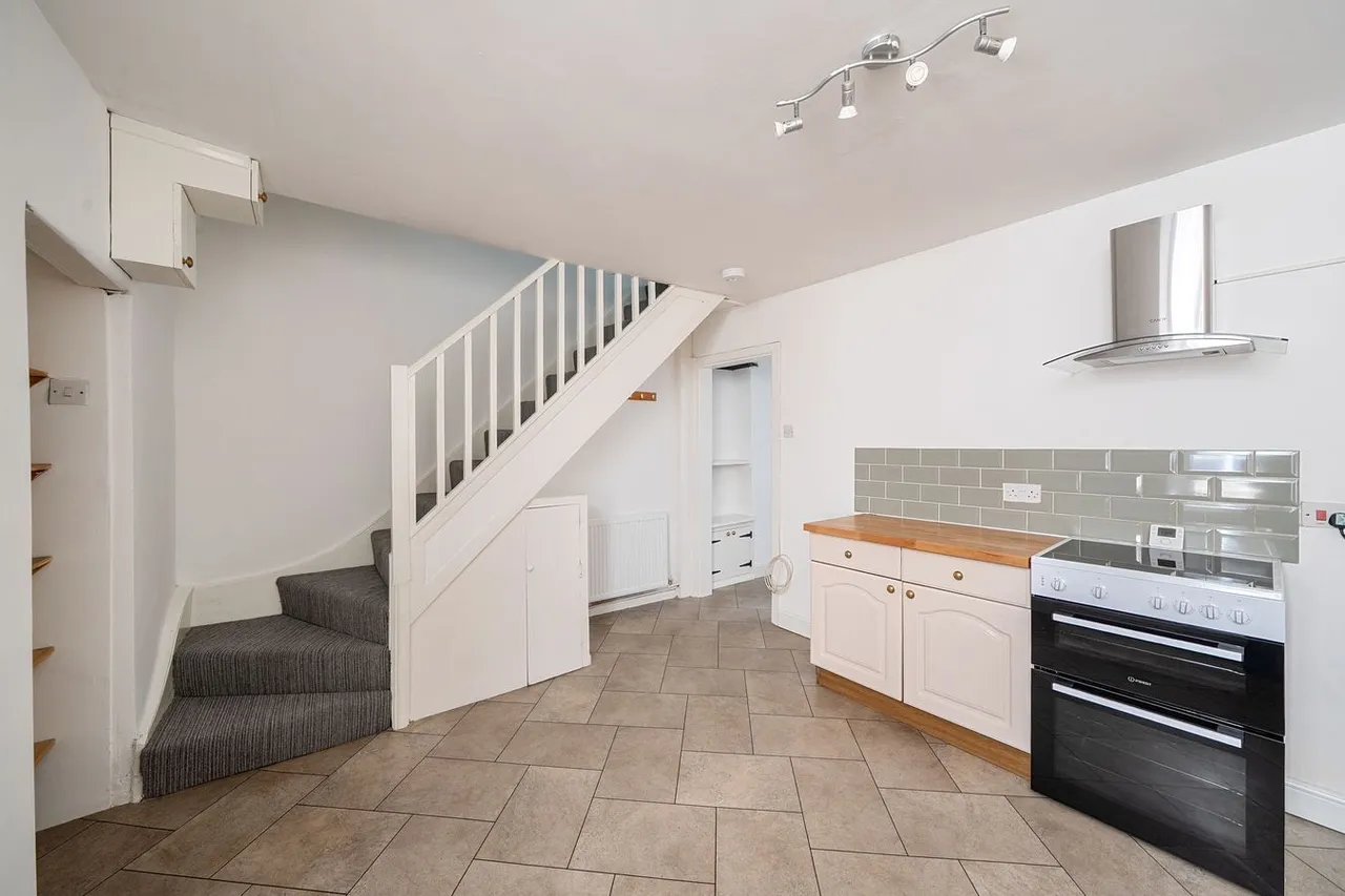 Crown Cottages, Shepton Mallet, BA4, photo 5