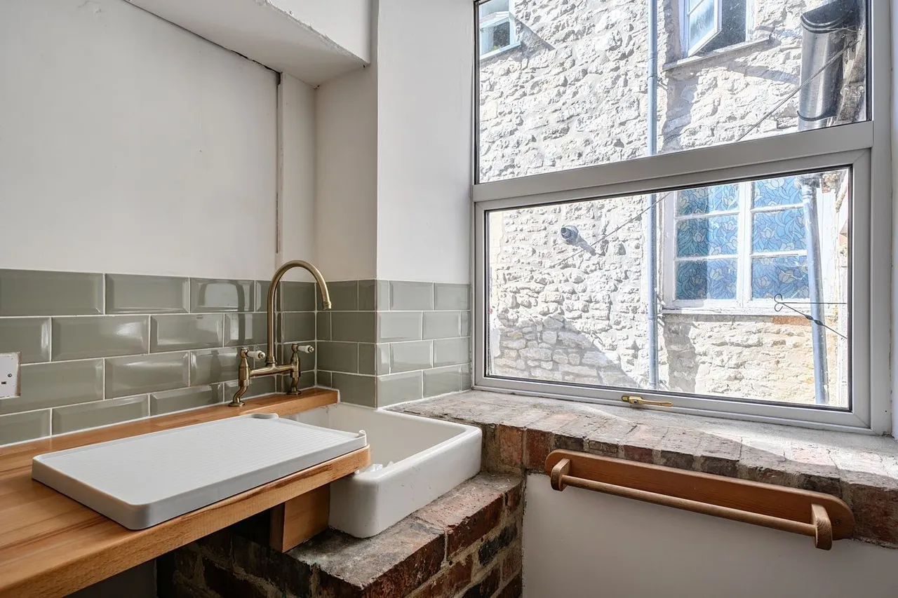 Crown Cottages, Shepton Mallet, BA4, photo 4
