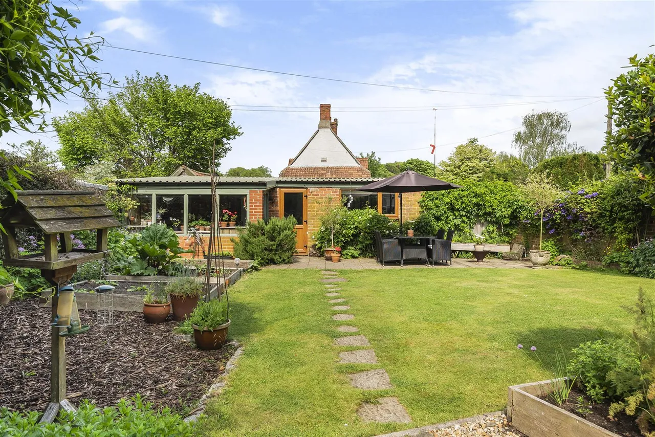 Perrys Lane, Seend Cleeve, SN12, photo 5