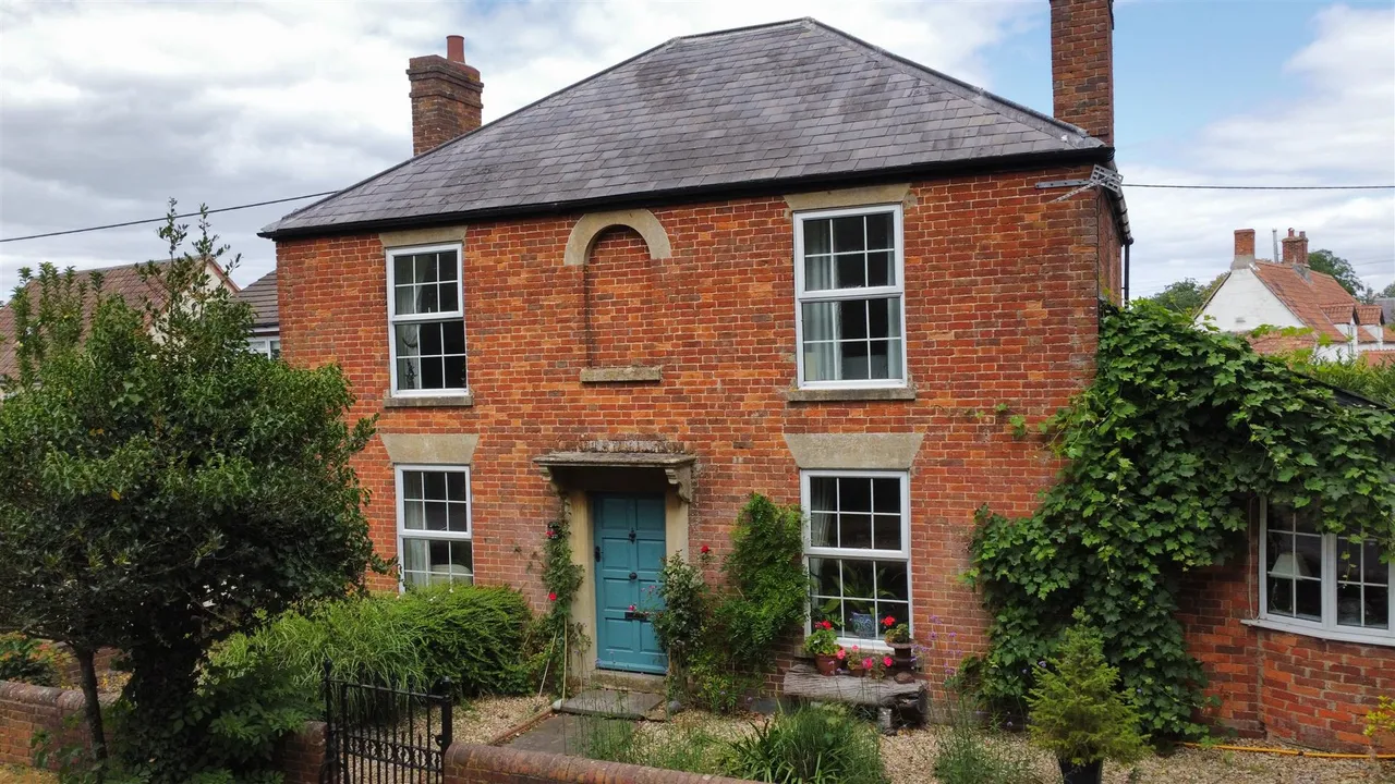 Perrys Lane, Seend Cleeve, SN12, photo 8