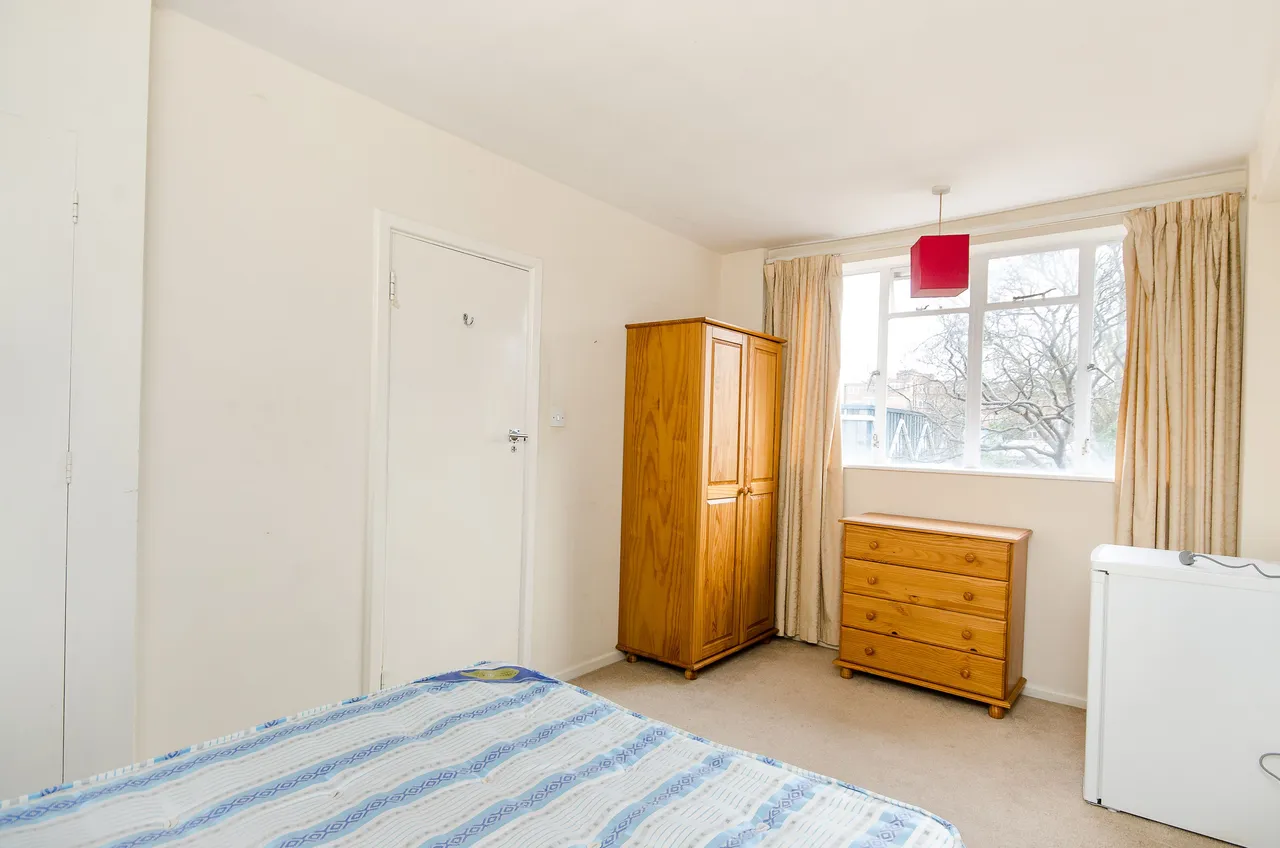 317 Harwood Court, Upper Richmond Road, London, photo 5