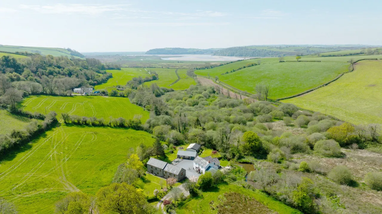 Llanybri, Carmarthen, SA33, photo 21