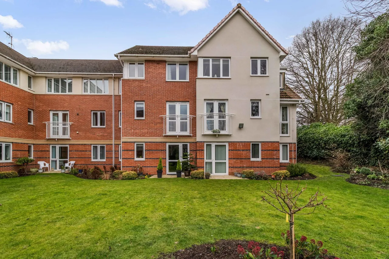 Flat 29, Bartholomew Court Bradshaw Lane, Warrington, Grappenhall, WA4 2JW, photo 16