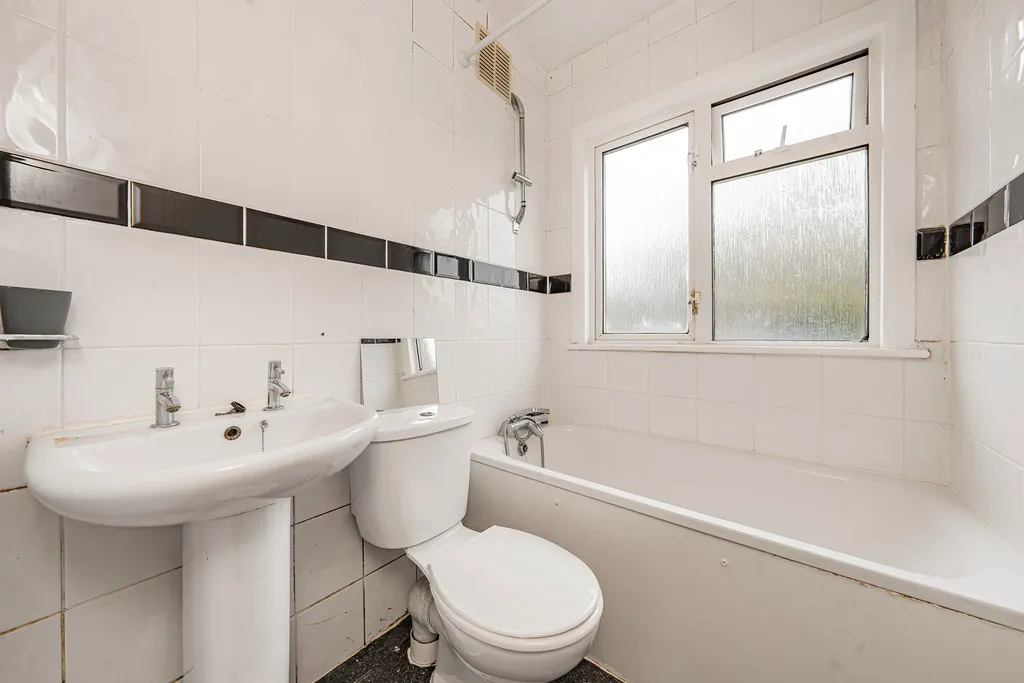 Snowden Avenue, Hillingdon, UB10, photo 5