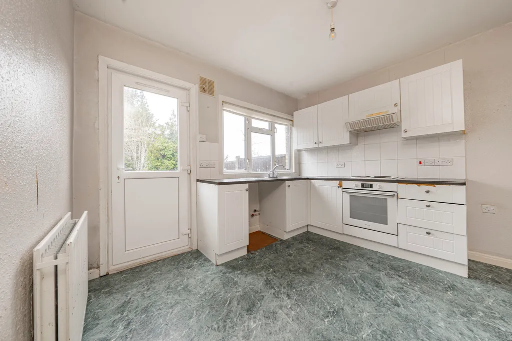Snowden Avenue, Hillingdon, UB10, photo 20