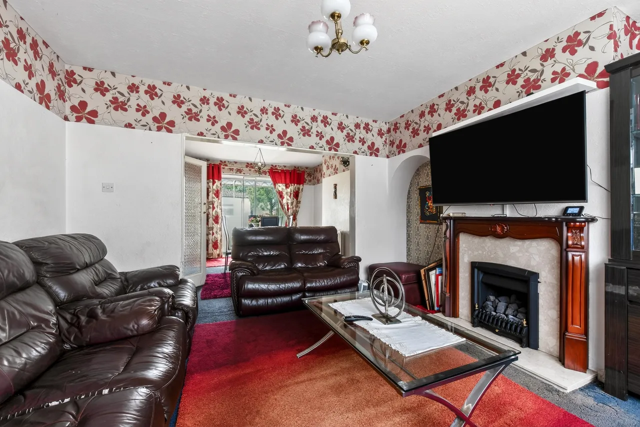 Orchard Avenue, Feltham, TW14, photo 11