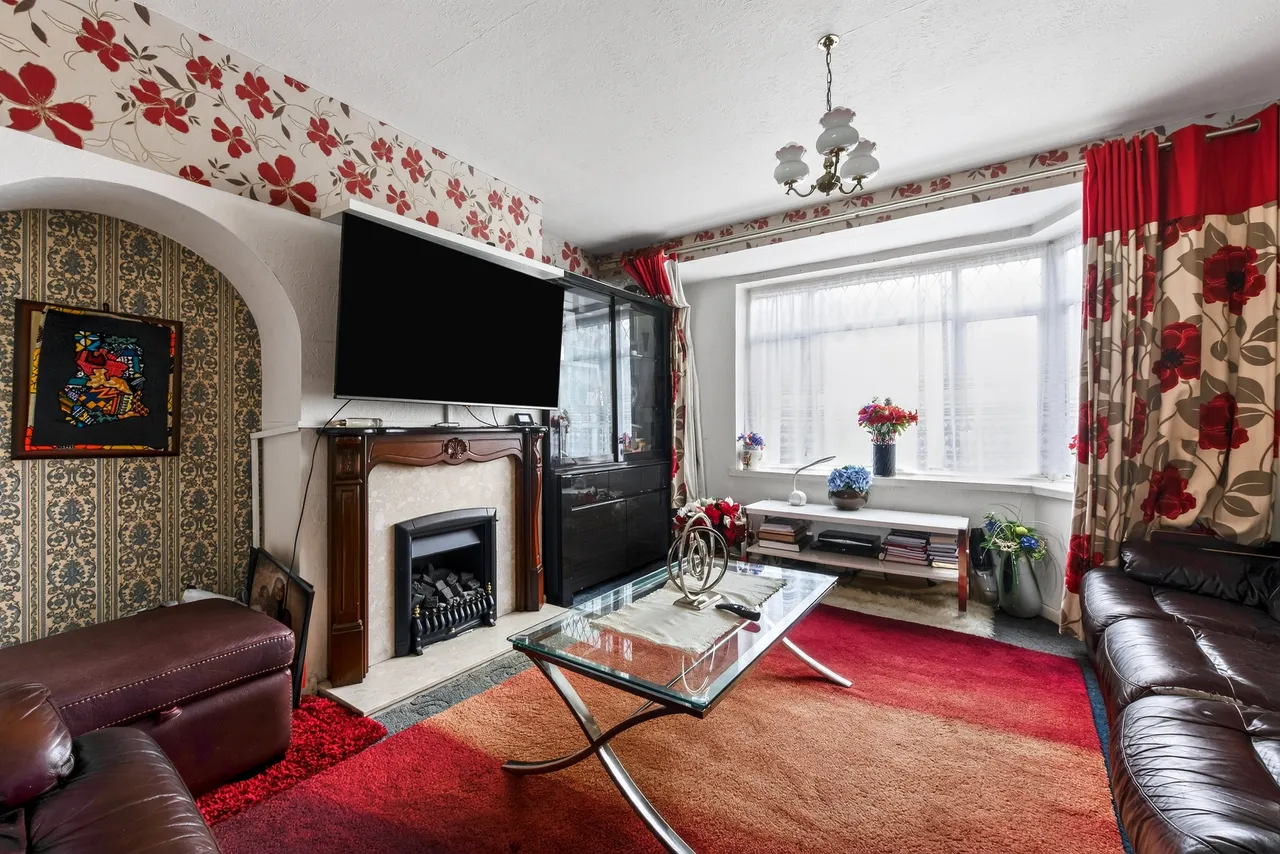 Orchard Avenue, Feltham, TW14, photo 9