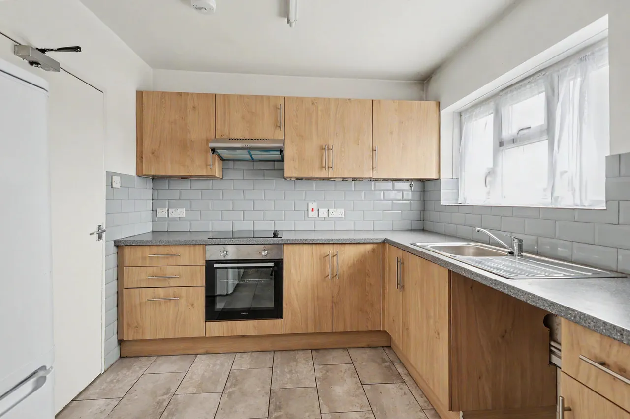 Baker Street, Enfield, EN1, photo 2