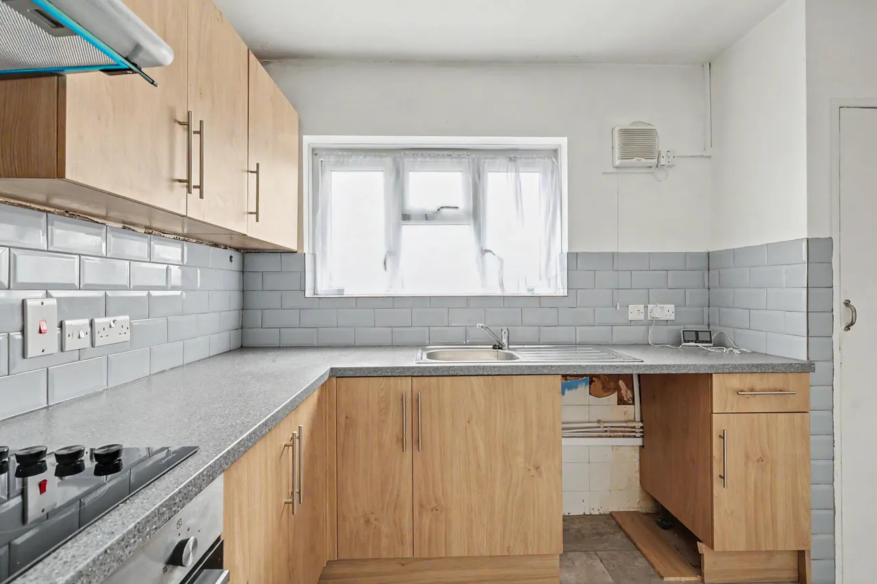 Baker Street, Enfield, EN1, photo 8