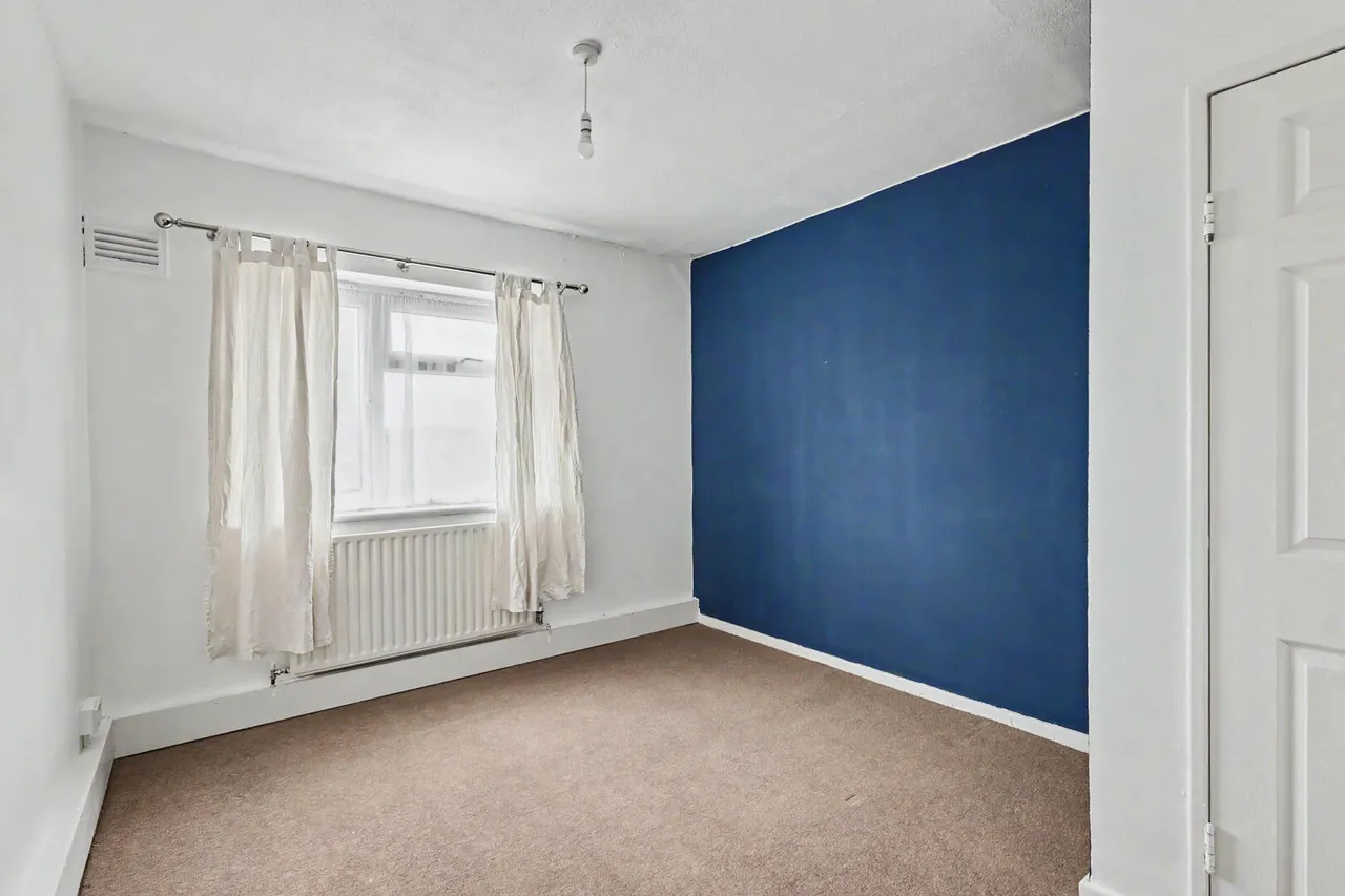 Baker Street, Enfield, EN1, photo 9
