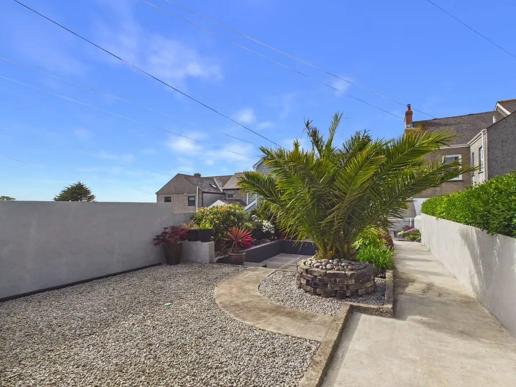 South Albany Road, Redruth, photo 10