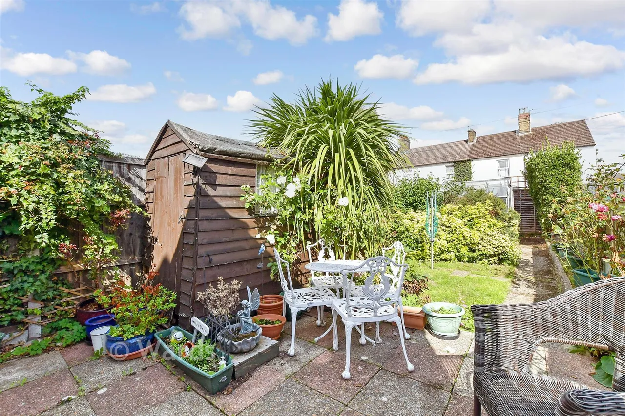 Bramley Road, Snodland, ME6, photo 2