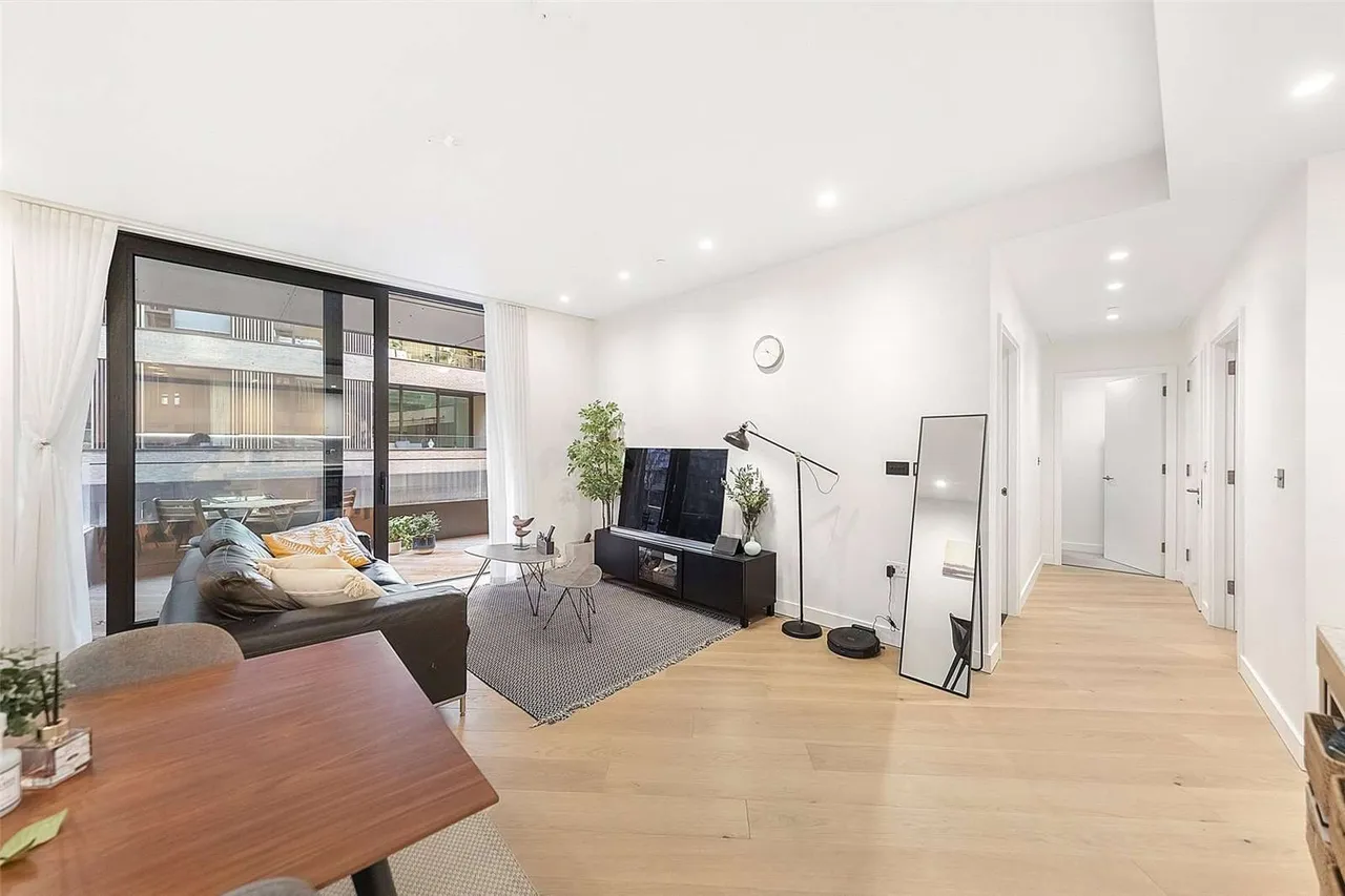 Wood Crescent, Television Centre, White City, London, W12 7GS, photo 3