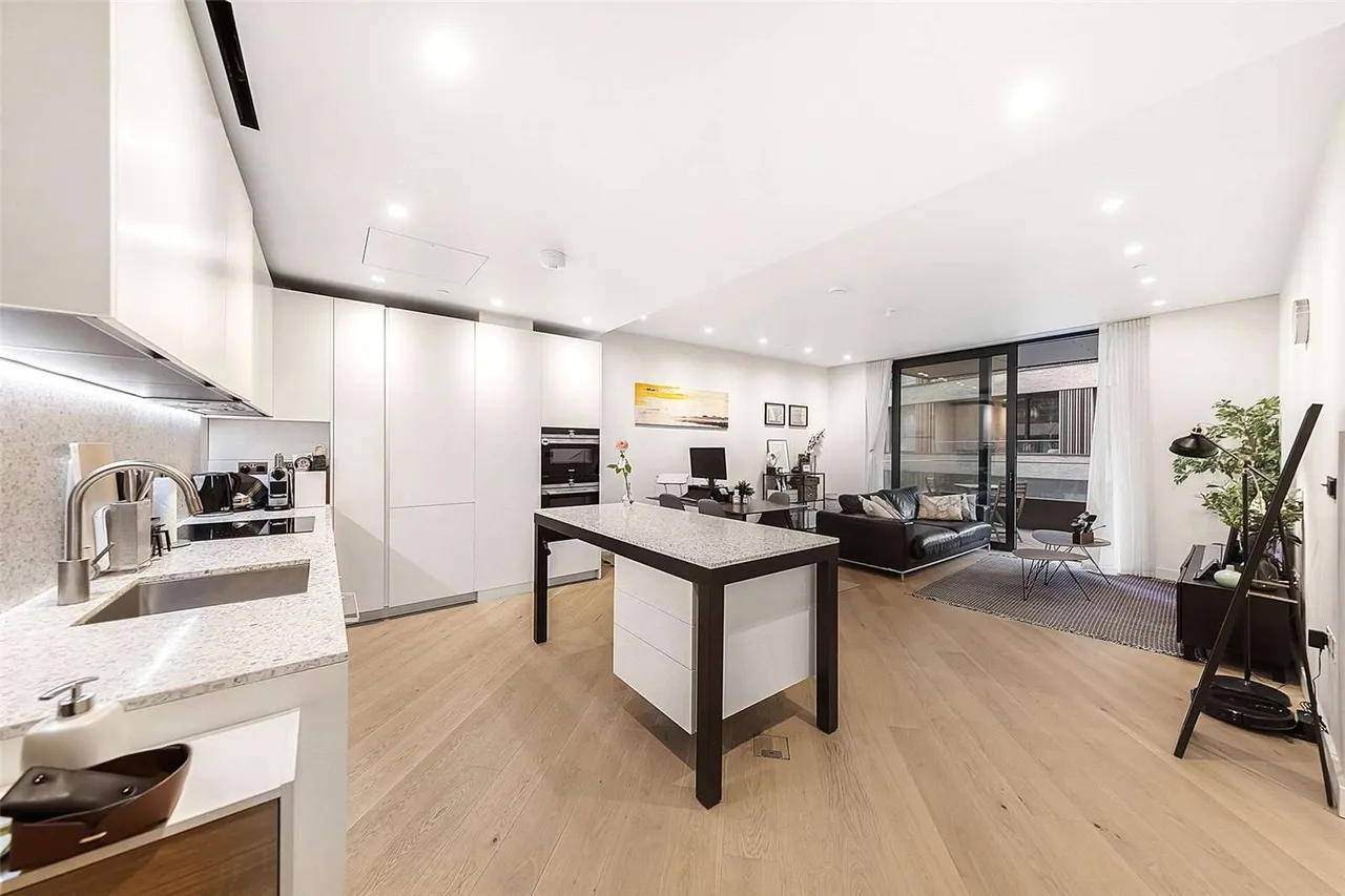 Wood Crescent, Television Centre, White City, London, W12 7GS, photo 12