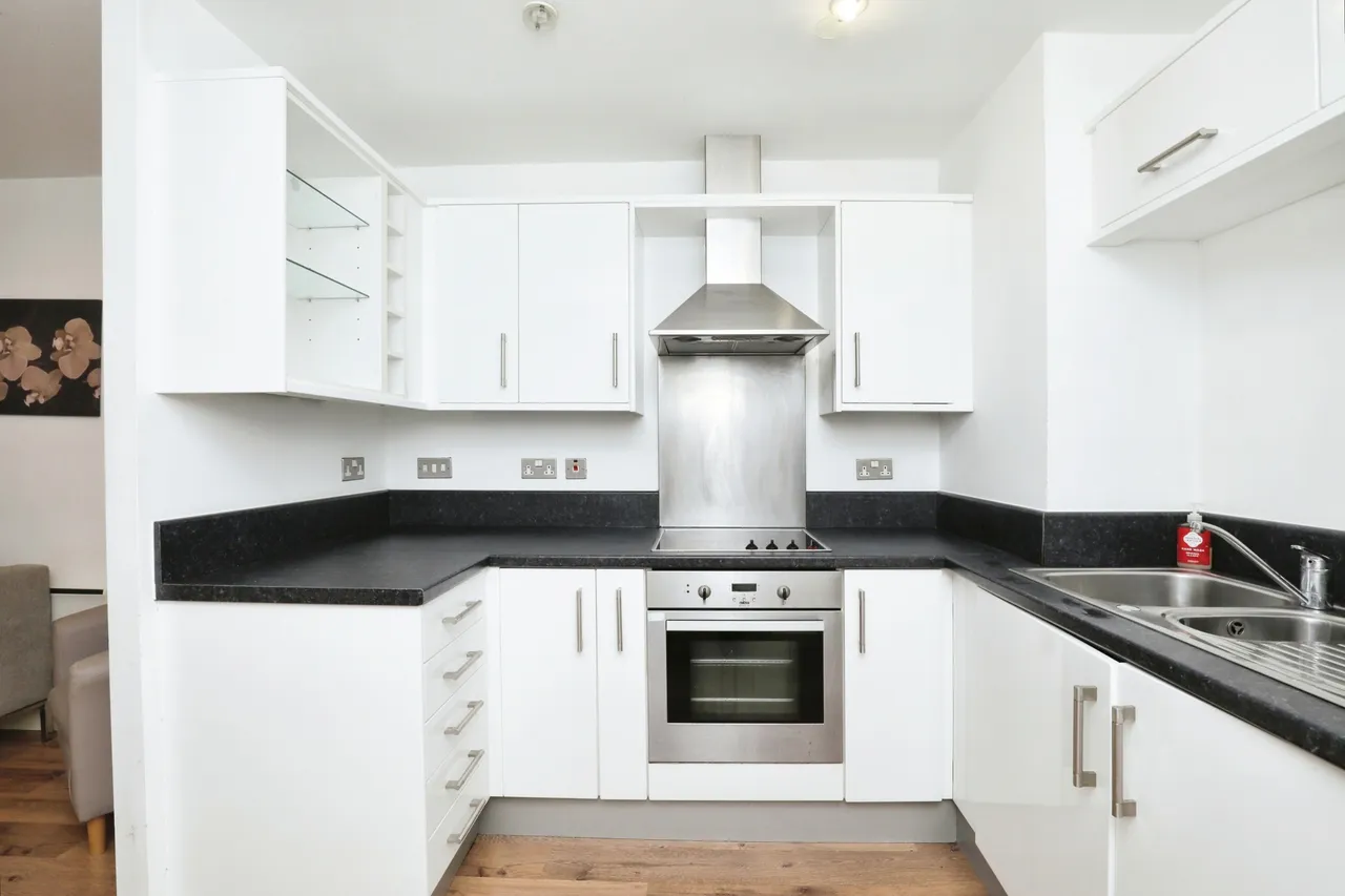 Napier Street, Sheffield, S11, photo 2