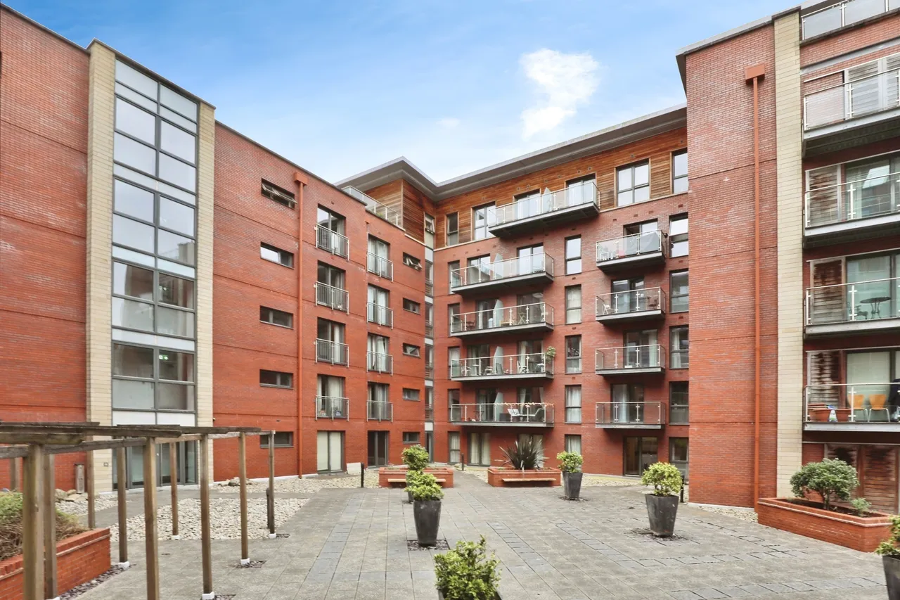 1 bed flat for sale, Napier Street, Sheffield, S11