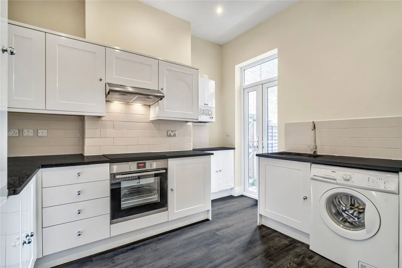 Ribblesdale Road, Furzedown, photo 10