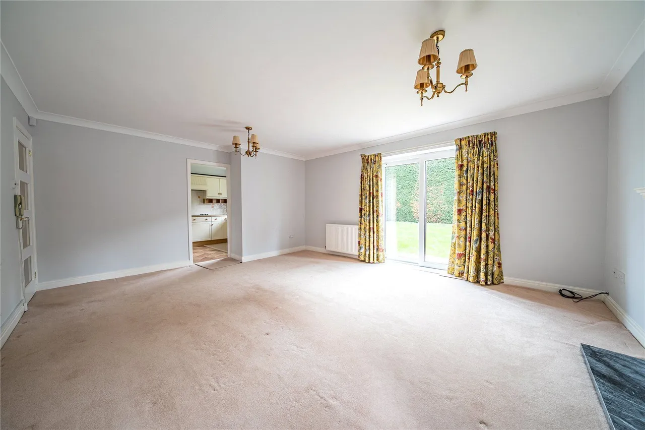 2 bed flat for sale, School Lane, Collingham, LS22