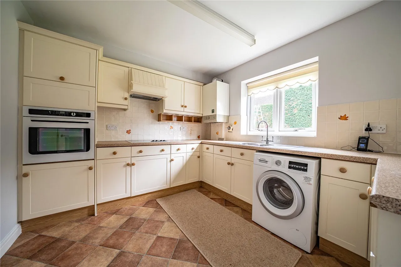 School Lane, Collingham, LS22, photo 10