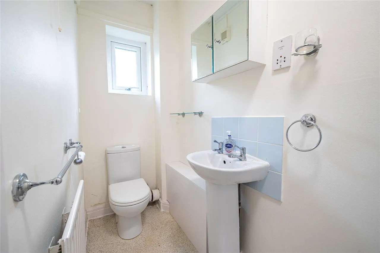 School Lane, Collingham, LS22, photo 9