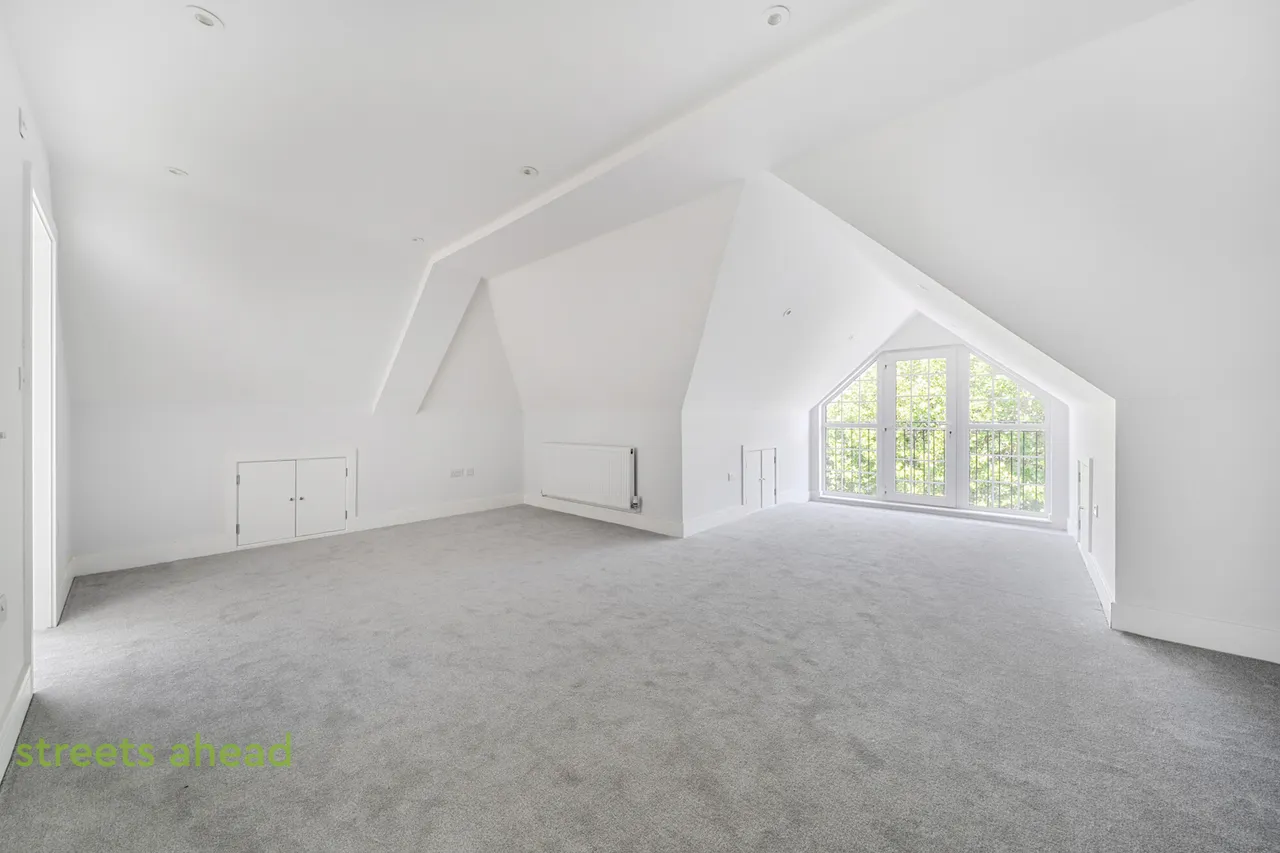 Addiscombe Road, Addiscombe, CR0, photo 13