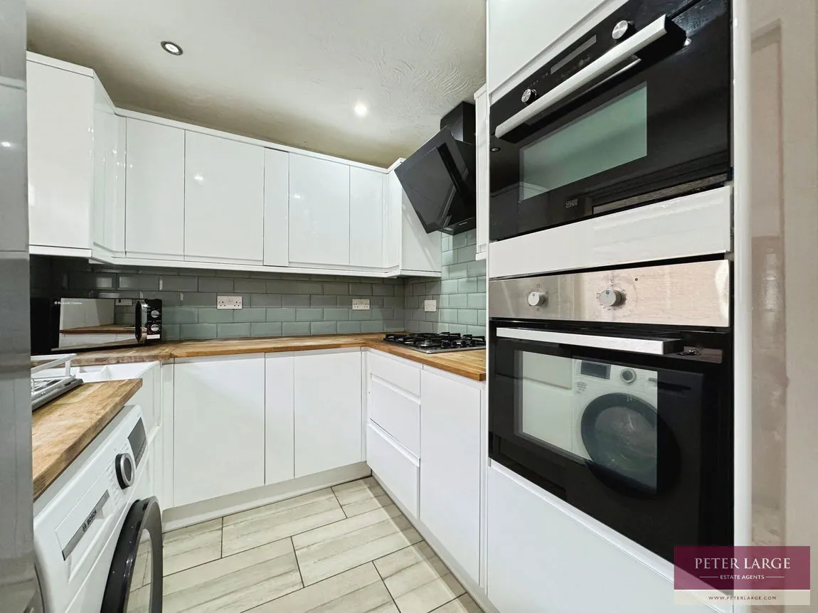 Bryn Avenue, Rhyl, Denbighshire, LL18 4BE, photo 4