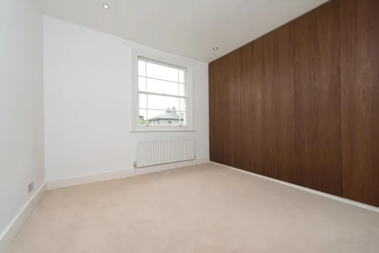 Oxford Road, Kilburn, NW6 5SL, photo 2