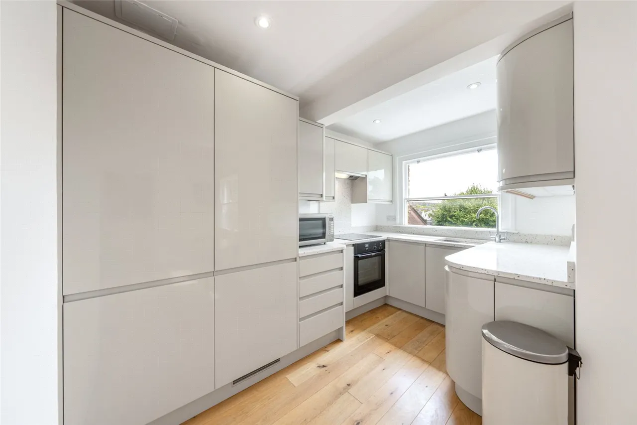 Belgrave Gardens, St John's Wood, London, NW8, photo 6