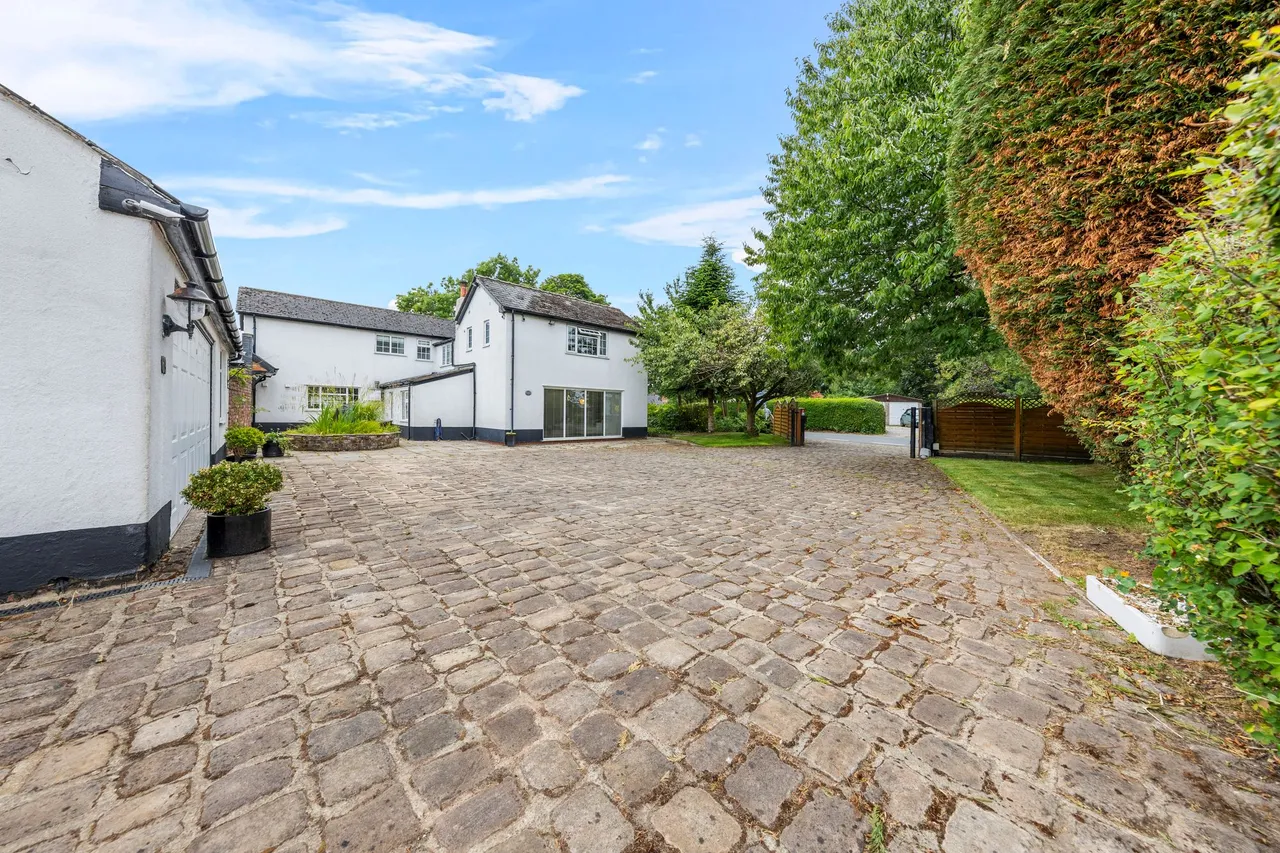Smithy Lane, Croft, Warrington, Warrington, WA3 7JQ, photo 6