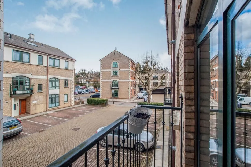 Windsor Court, Corner Hall, HP3, photo 12