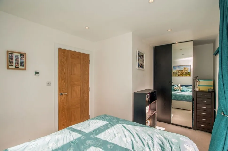 Windsor Court, Corner Hall, HP3, photo 8