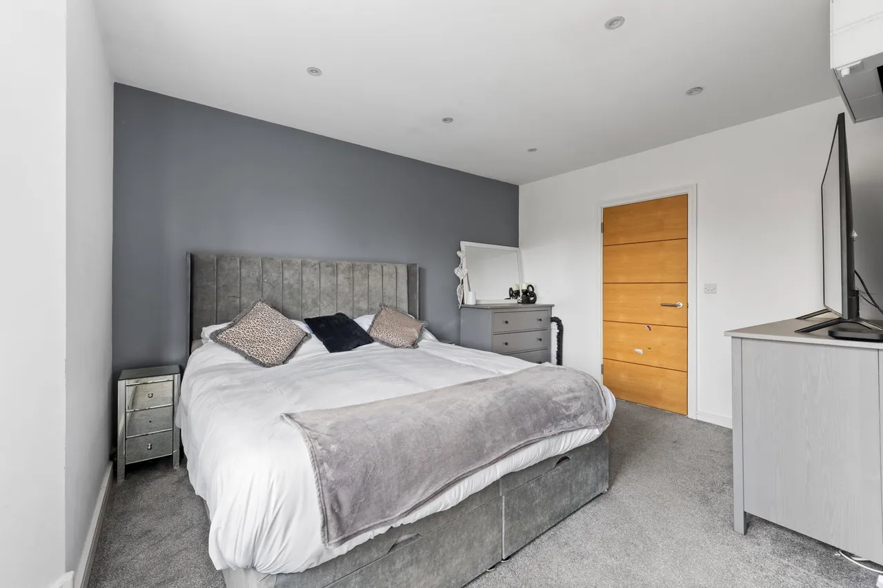 Brier Lea, Lower Kingswood, Tadworth, KT20 6TR, photo 10