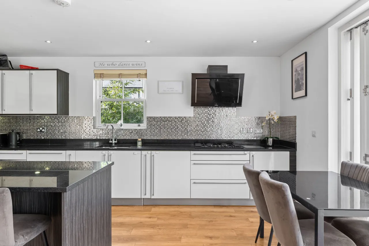 Brier Lea, Lower Kingswood, Tadworth, KT20 6TR, photo 5