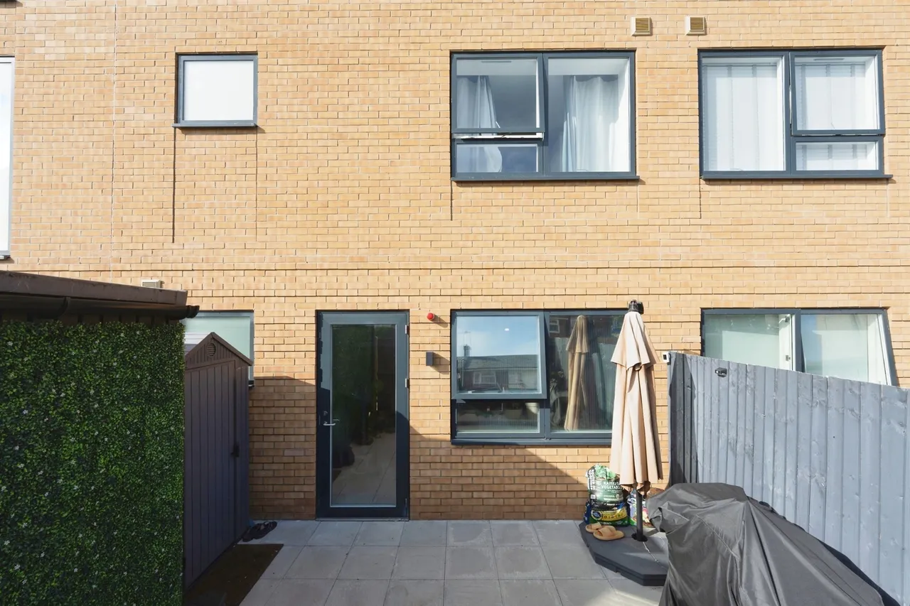Epsom Road, Watford, WD18, photo 13
